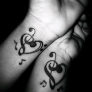 Meet your Posher, Mika